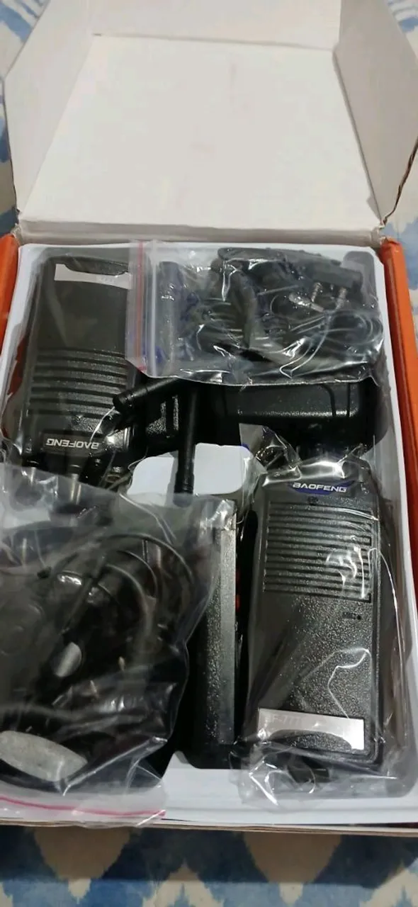 Kit 2 Rádio Comunicador Walk Talk Baofeng 777s com 16 Canais Alcance de 12Km 2