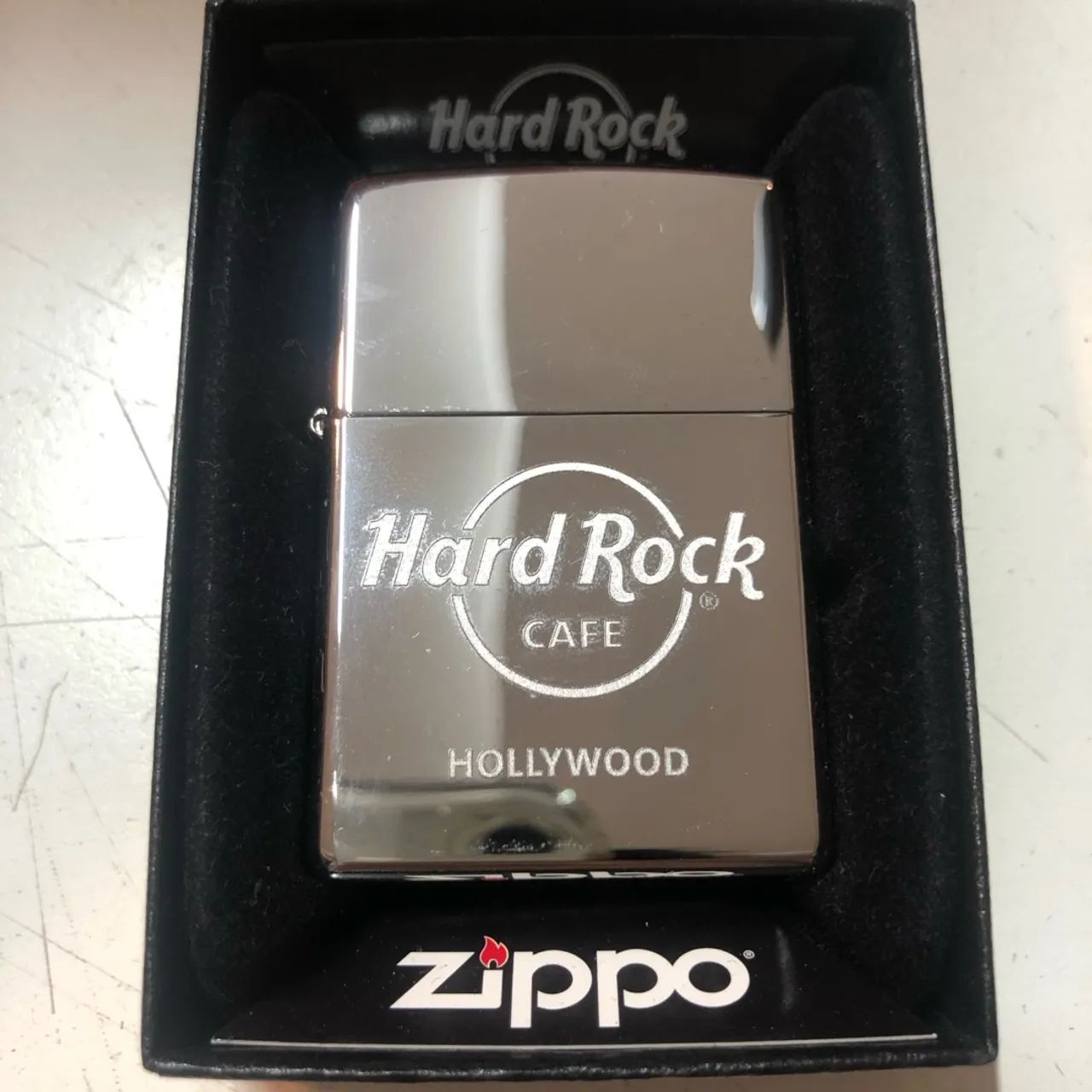 Isqueiro Zippo Original Hard Rock Hollywood - A prova de Vento