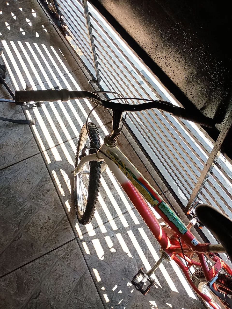 Bicicleta Infantil Vermelha - Foto 2