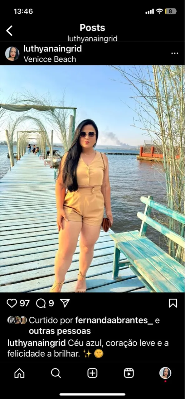 Conjunto Shorts e Top Amarelo Elegante