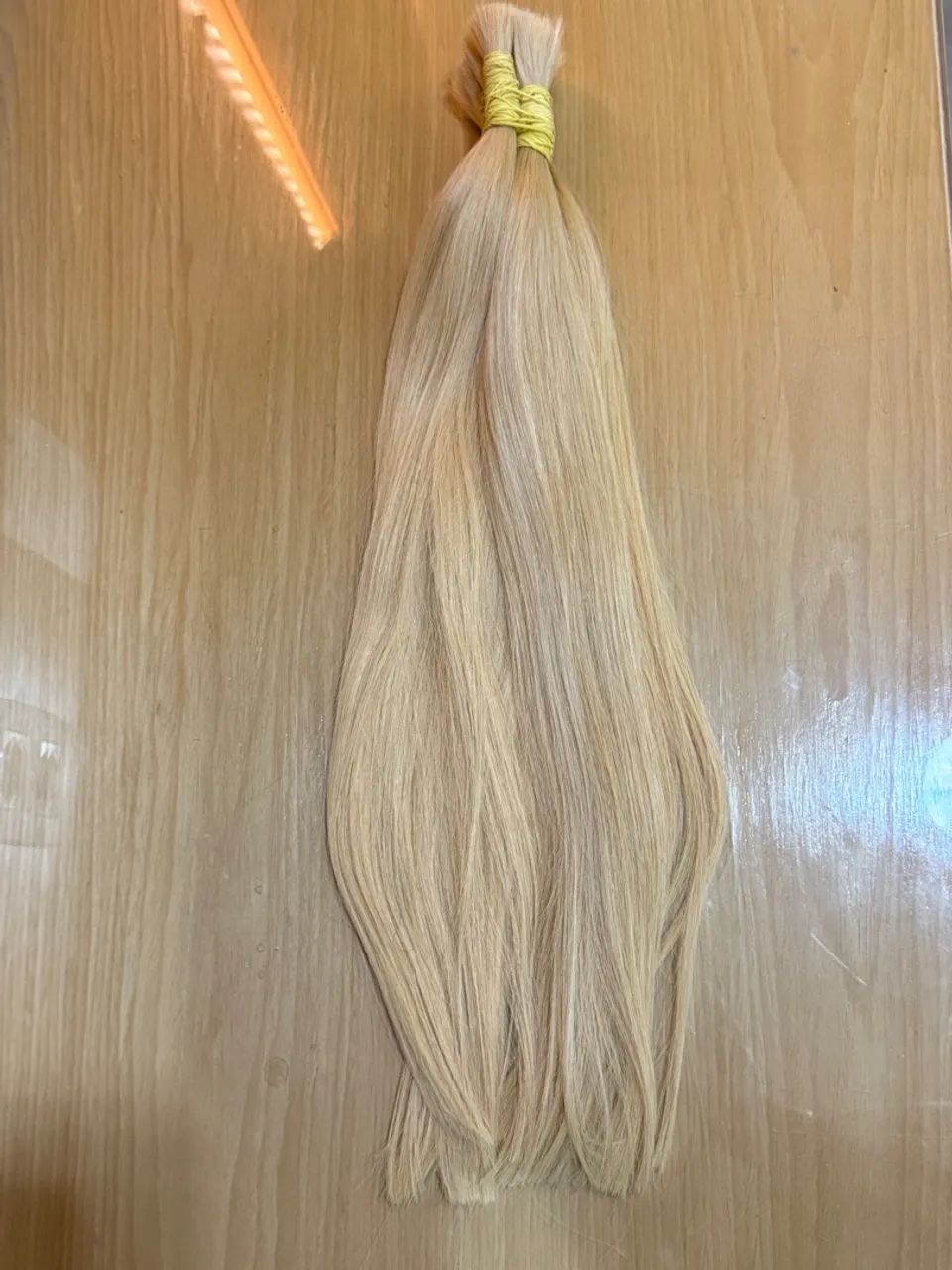 Cabelo humano regional descolorido