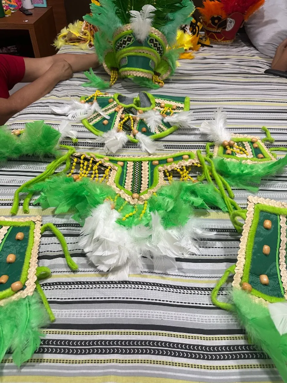 Fantasia de índio infantil