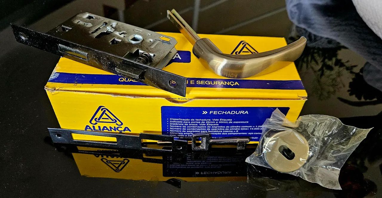 Fechadura Maçaneta Interna De Aço Zamac Galaxy 4183 Com Roseta Bronze Latonado Aliança
