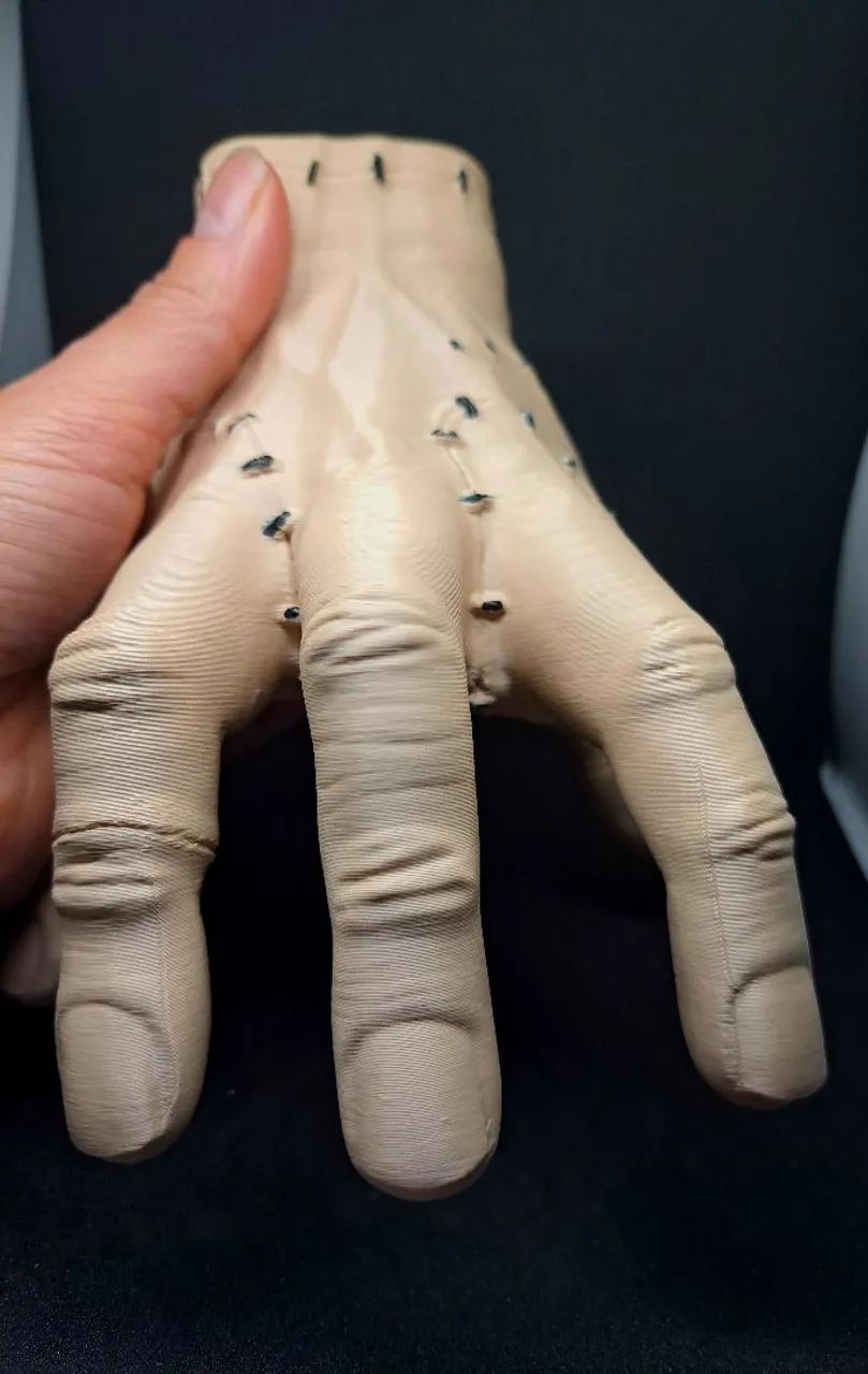 Personagem Coisa 3D família Addams - Foto 5