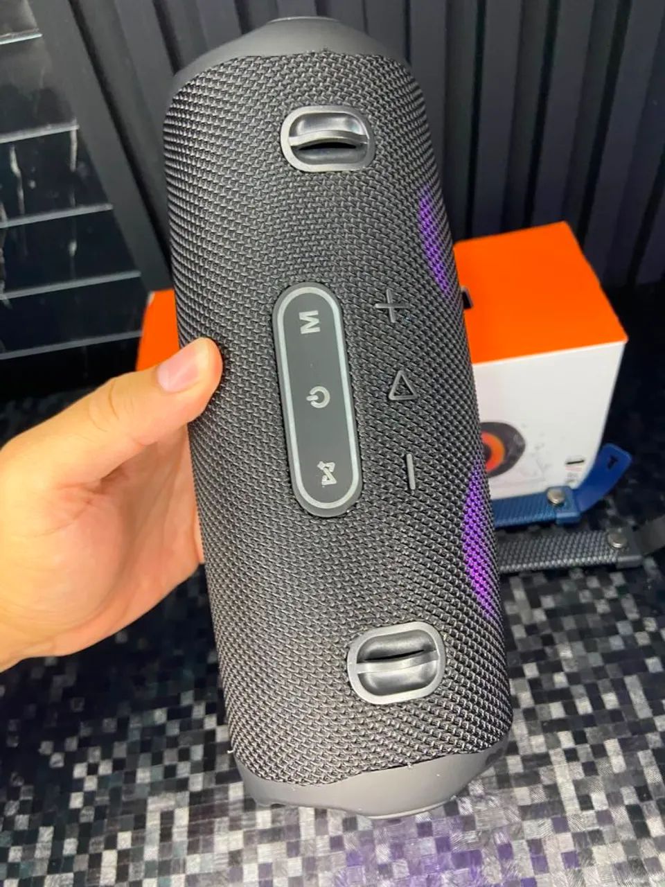 CAIXA DE SOM BLUETOOTH CHARGE 6 LED RGB - Foto 4