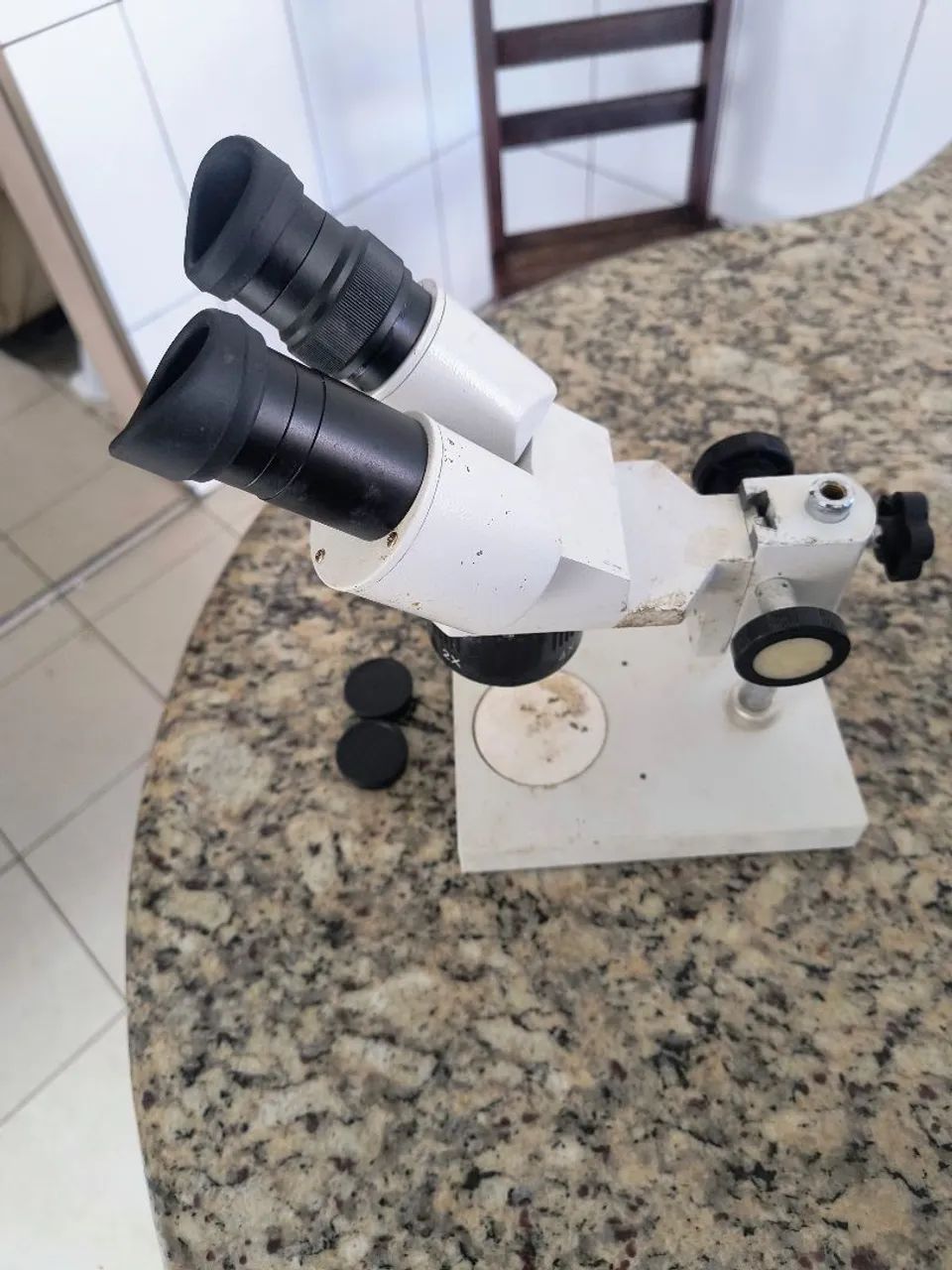 Microscópio binocular  - Foto 4
