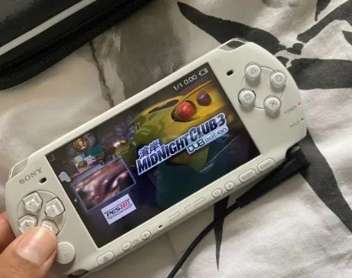 PSP 3001 