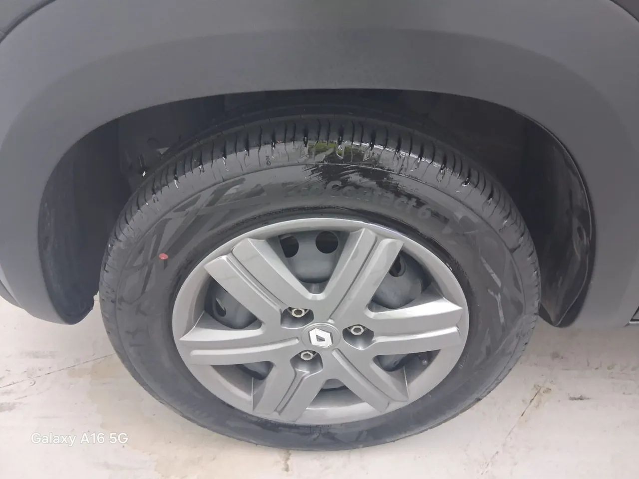 Renault Kwid 1.0 Zen, foto 11 de 18