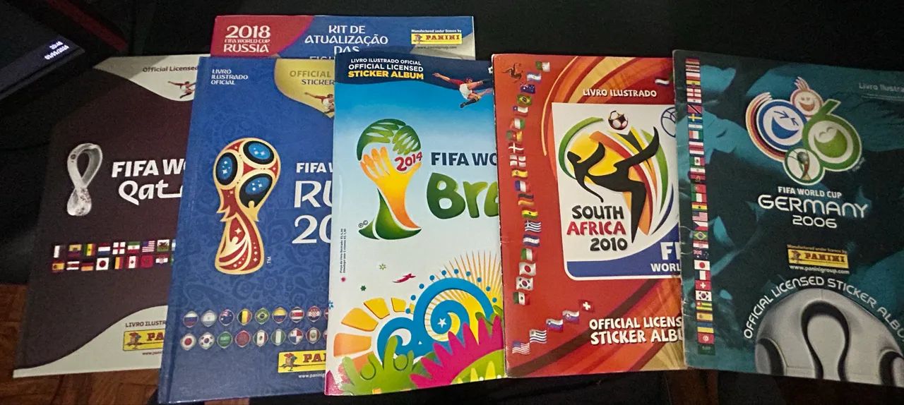 Coleção Oficial Álbuns da Copa do Mundo FIFA 2006 a 2022 - Panini ?