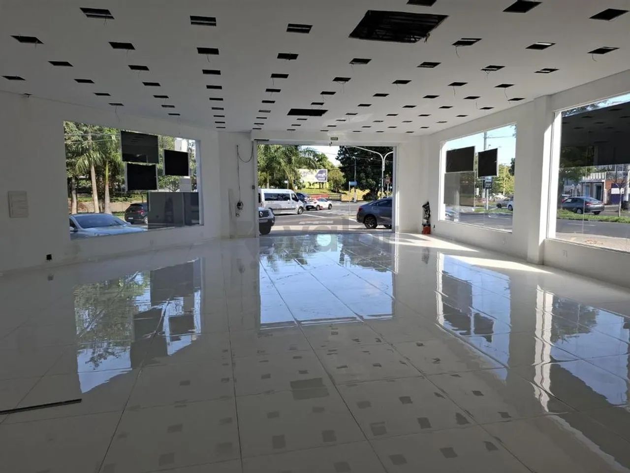 Salão para alugar em Campinas, Jardim Leonor, com 200 m² - Foto 4