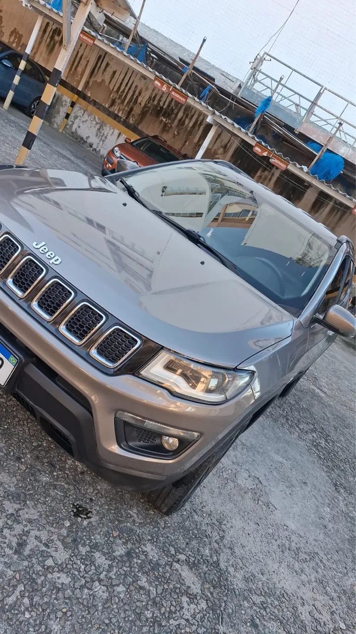 Jeep Compass Longitude 2.0 4X4 Dies. 16V Aut. 2018 - Foto 2