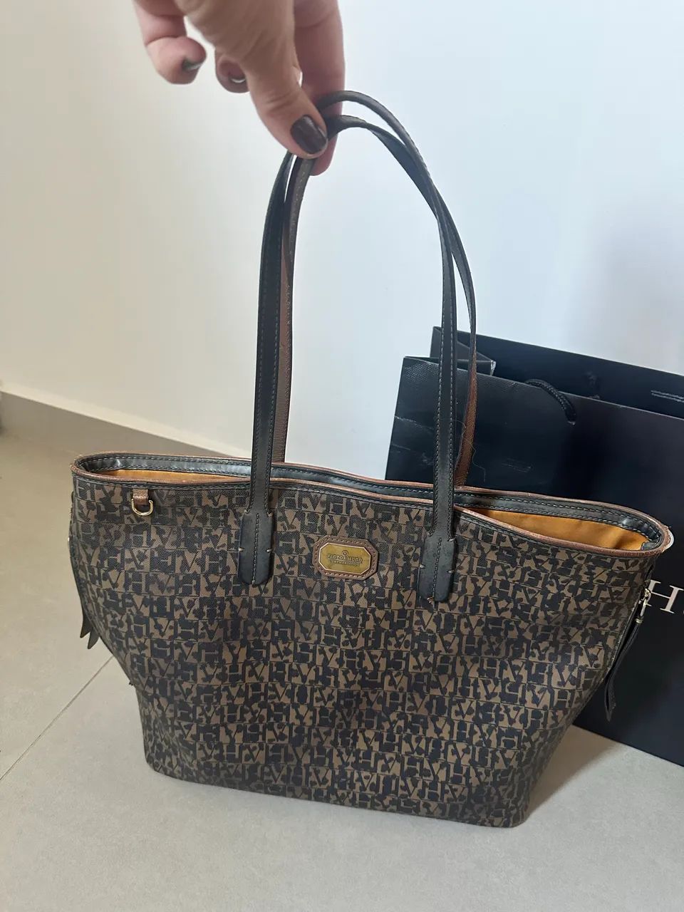 Bolsa Vítor Hugo 