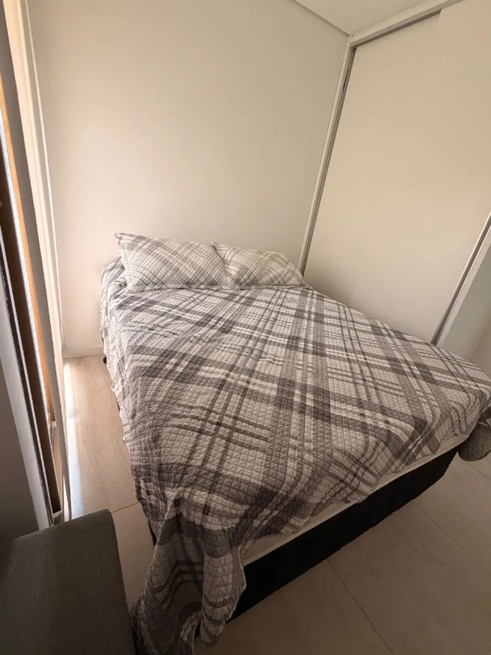 Cama de casal (box e colchão) - Foto 2