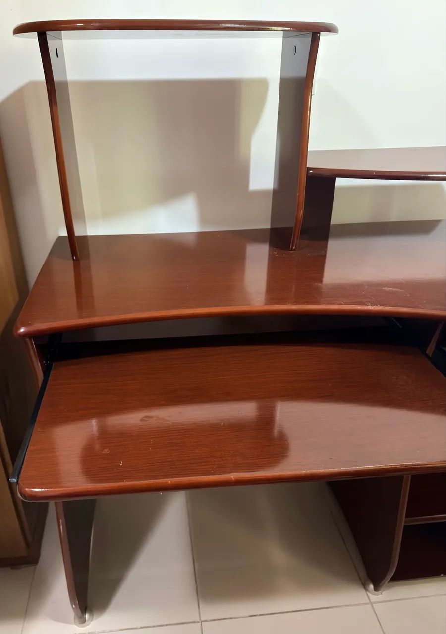 Mesa de computador em ótimo estado - Foto 3