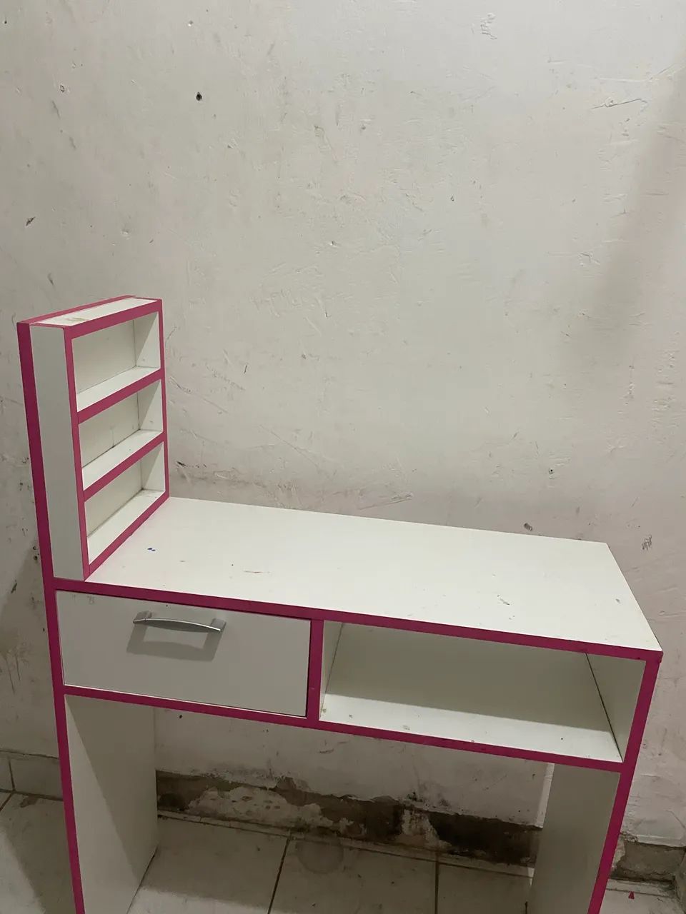 MESA DE MANICURE 