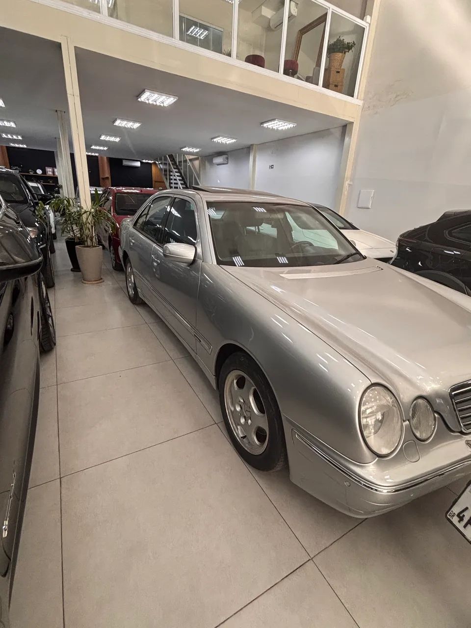 Mercedes-Benz E-320 3.2 Elegance 2001 - Foto 4