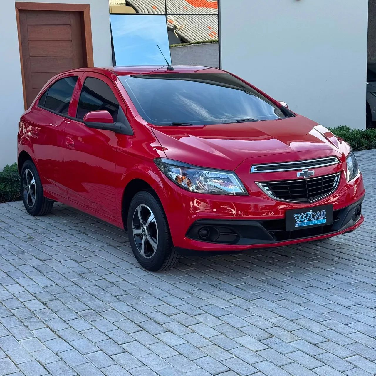 Chevrolet Onix Hatch LT 1.0 8V Flex Power Mec. 4P 2014 - Foto 3