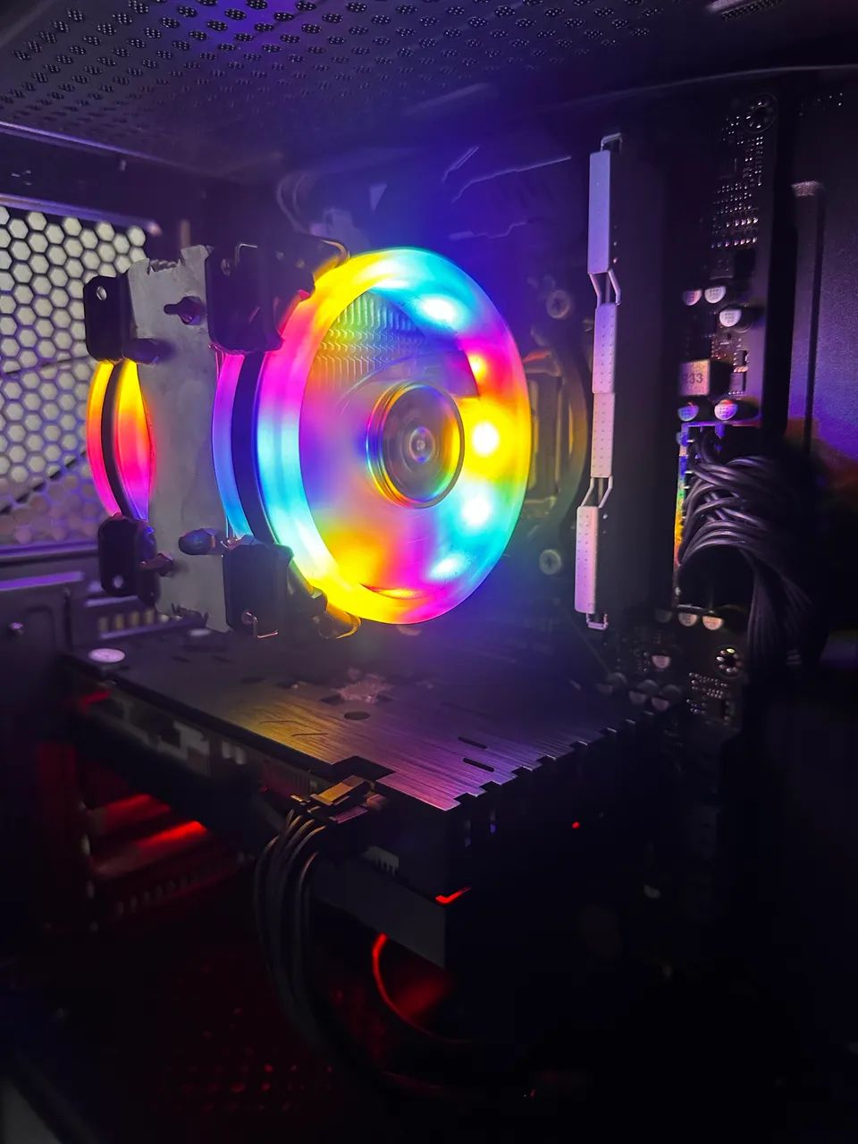 PC GAMER, RX 5500 XT, XEON E5 2640 V3, USADO! - Foto 5