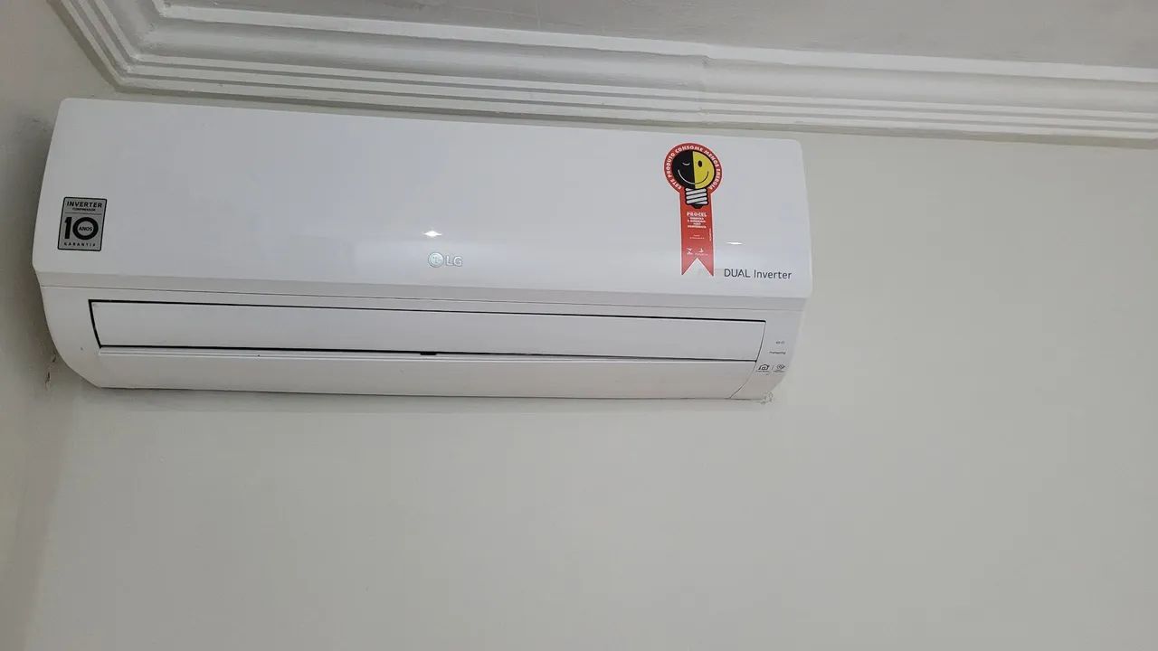 AR CONDICIONADO SPLIT 9000 - Foto 2