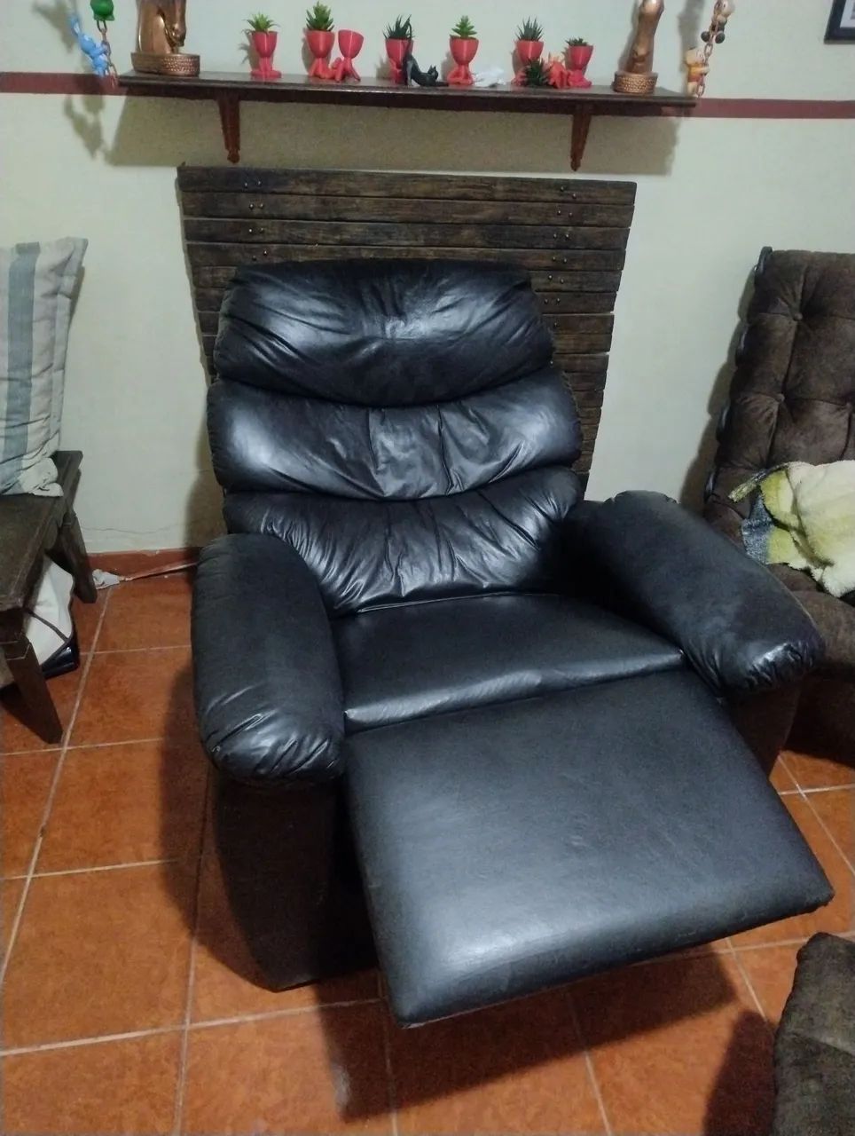 Poltrona de couro reclinável  - Foto 2