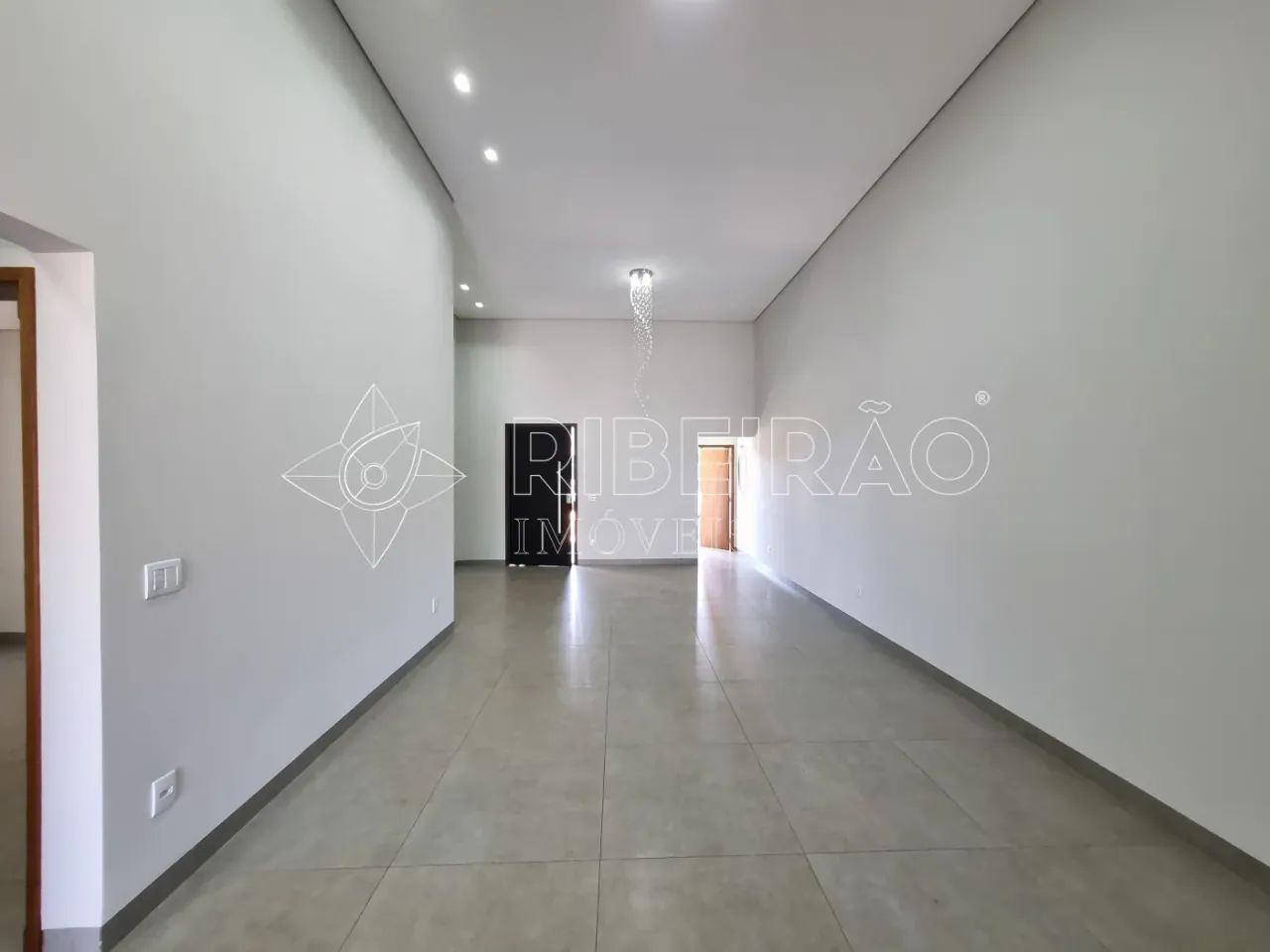 Casa térrea para locação com 3 suítes e piscina - Foto 3