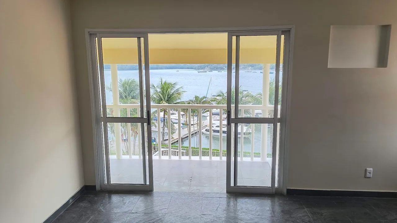Ótimo Apartamento 4 Quartos Frente Mar - Foto 2