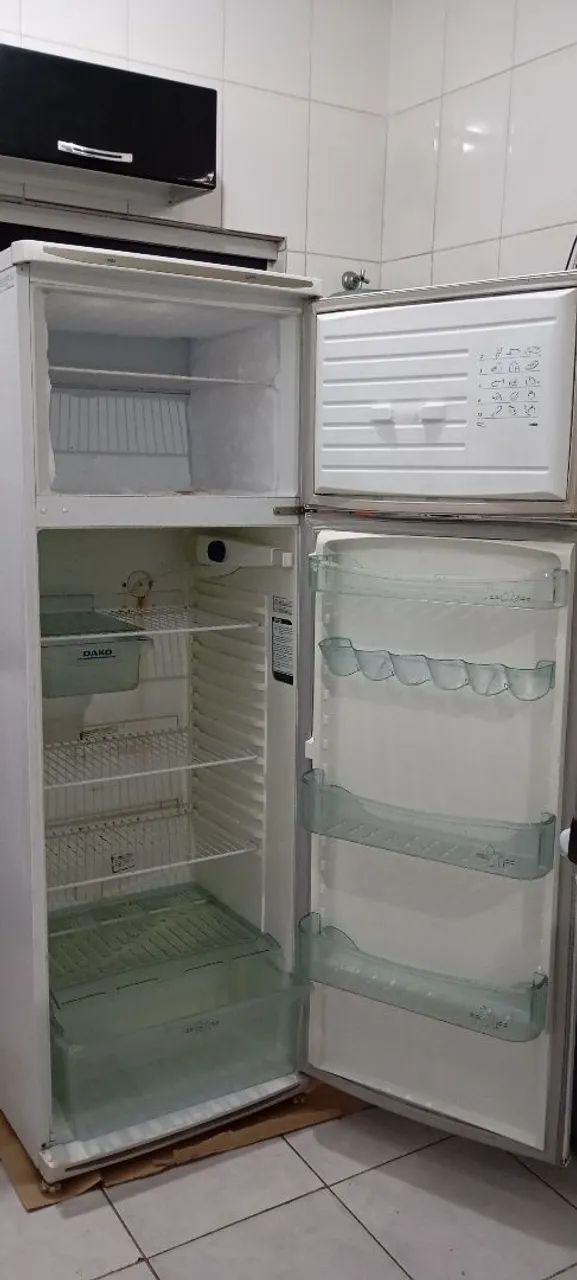 Geladeira 380 litros/ Dako - Foto 6