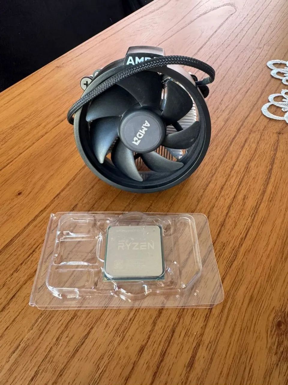Ryzen 5 2600 + cooler original amd - Foto 2