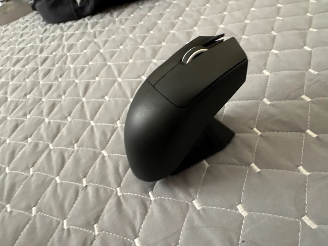 Mouse atack shark x11 com base de carregamento