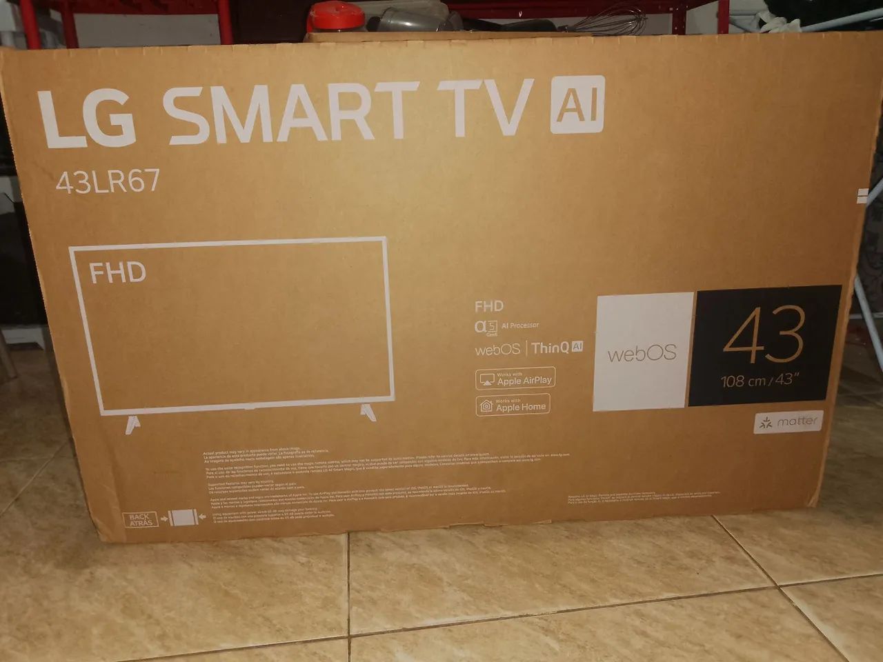 TV LG 43" SMART (43LR67) - NA CAIXA
