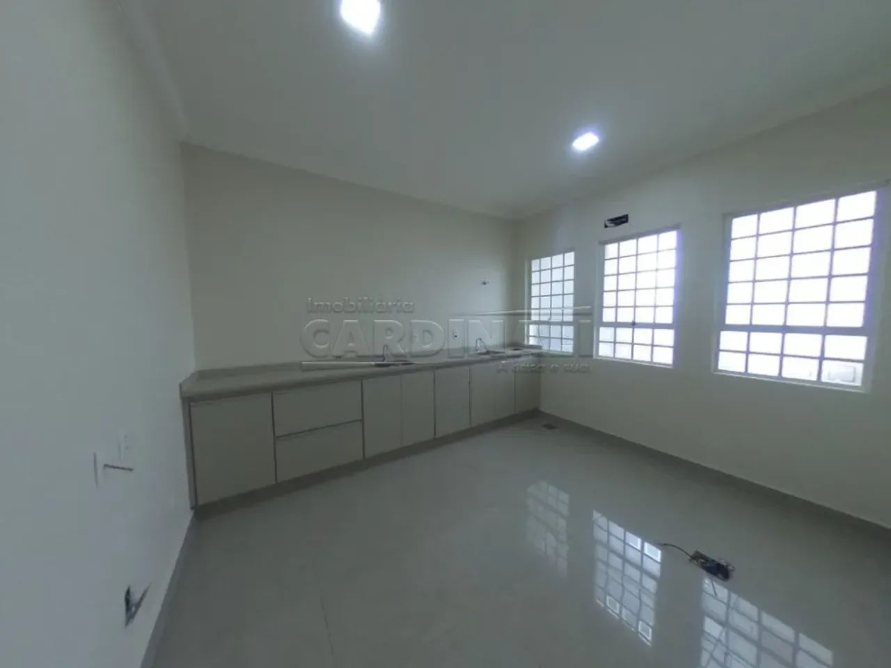Sala bem localizada - Foto 3