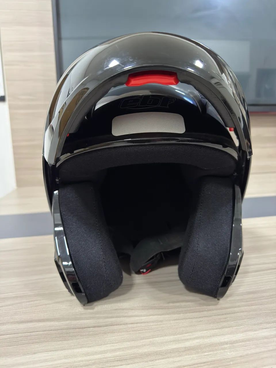 Capacete EBF New E8 Solid Escamoteável Preto brilhante - Foto 2