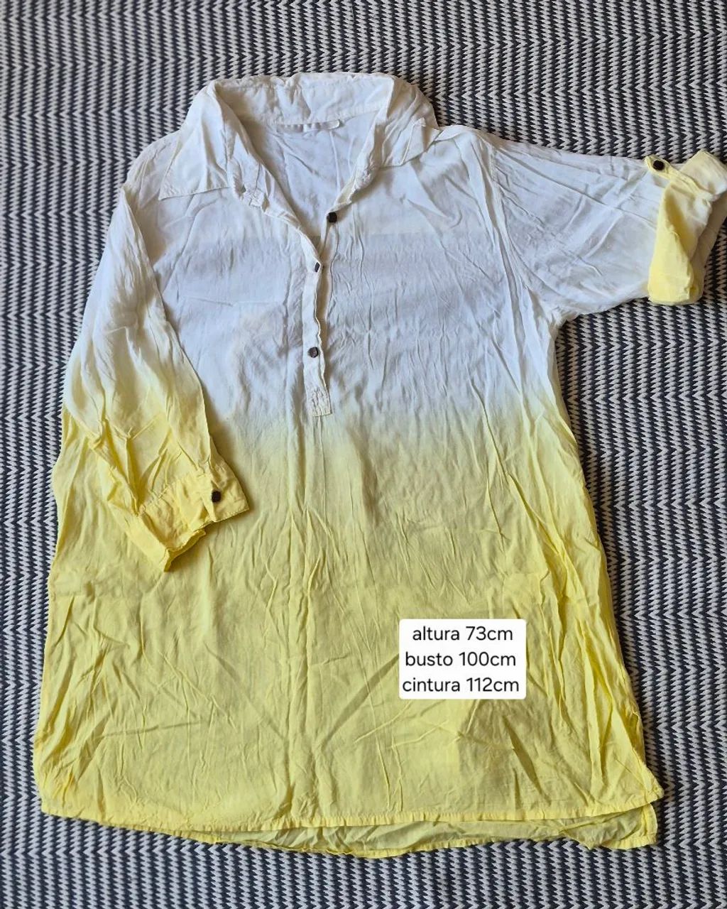 Bata amarela em degradê em viscose