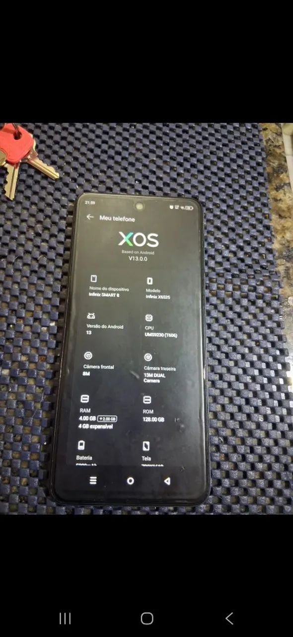  2 celulares: Infinix smart 8 pro / Jovi 256 Gb 