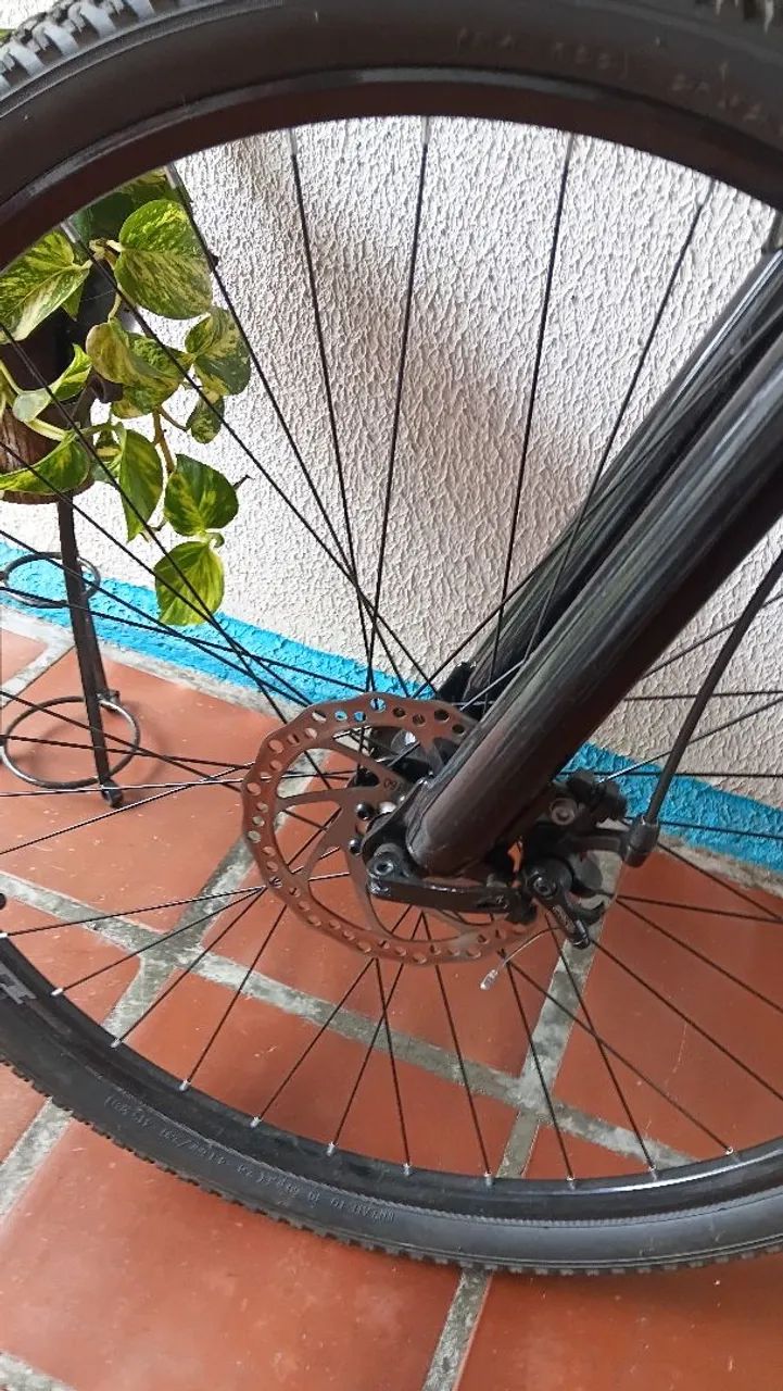 Vendo bicicleta aro 29 com NF. - Foto 5