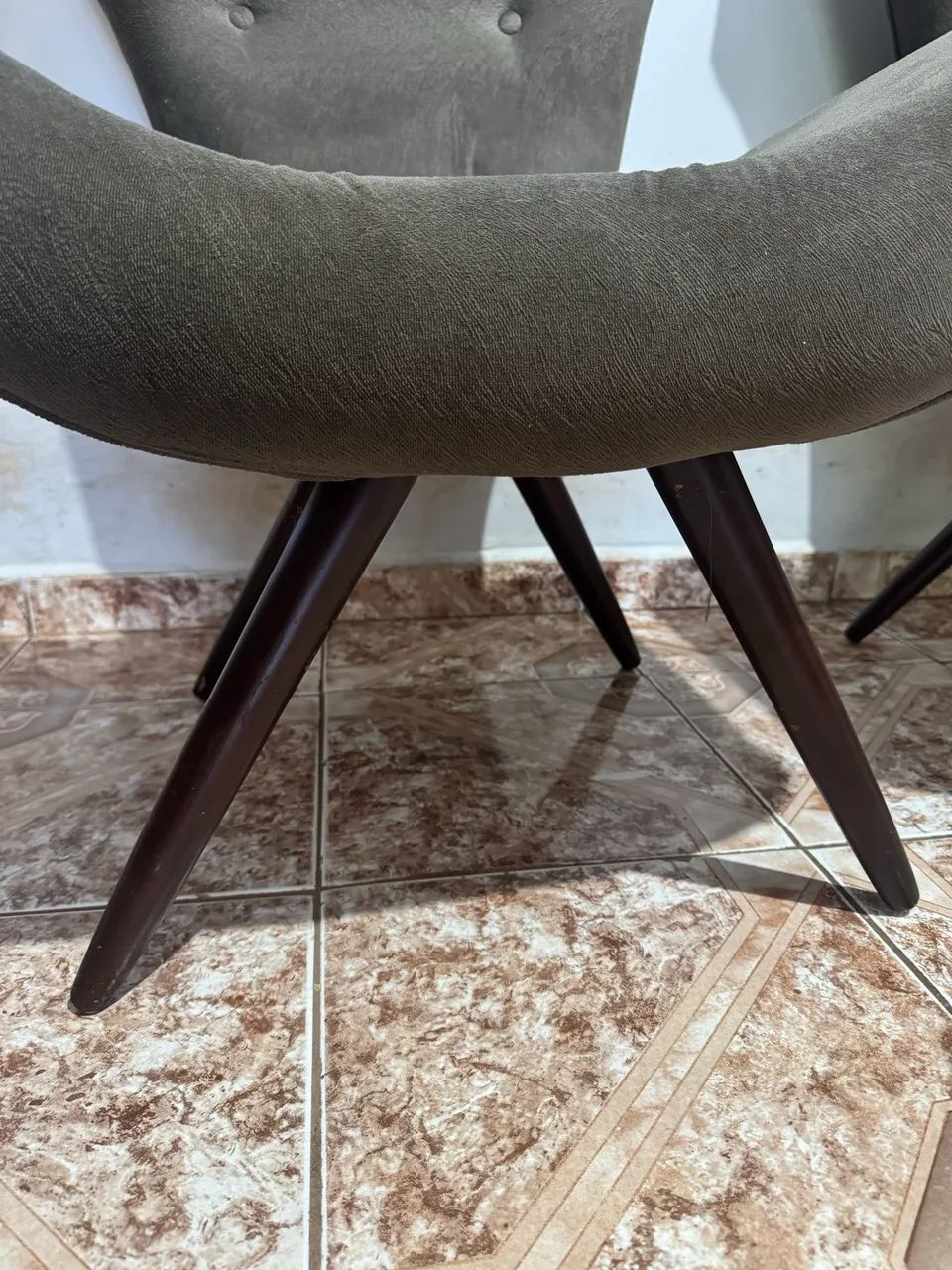 Poltronas impecáveis novas - Foto 4