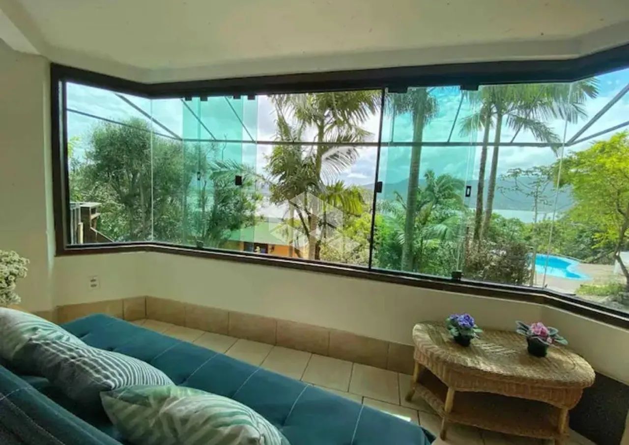 POUSADA COM 6 CASAS VISTA PARA A LAGOA DA CONCEIÇÃO PISCINA E ESPAÇO PARA RESTAURANTE EM F - Foto 2