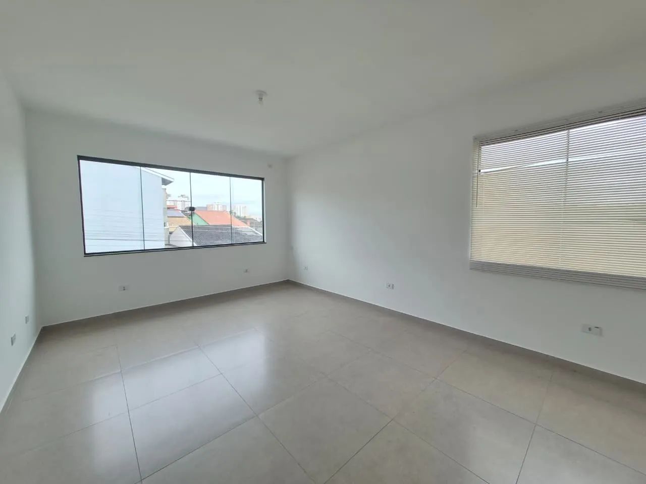 Sala para alugar, 42 m² - Villa Branca - Jacareí/SP - Foto 2