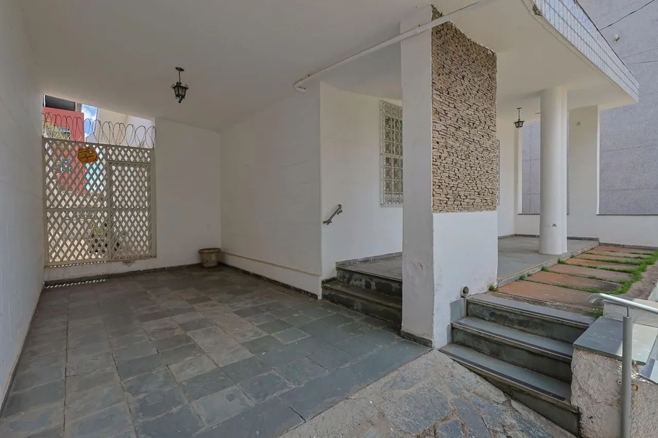 Casa à Venda - Colégio Batista, 4 Quartos, 200 m2 - Foto 2