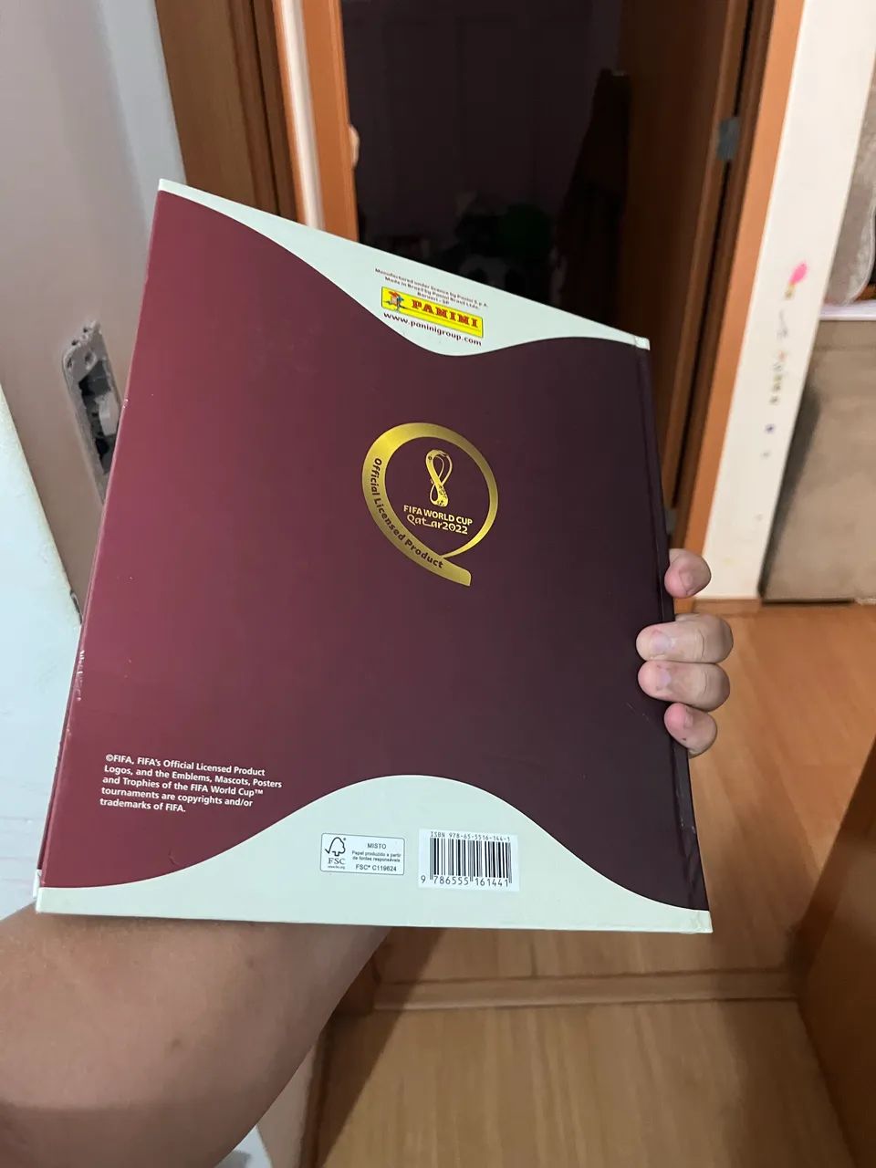 Álbum Capa Dura 2022 Faltando 13 Fig - Foto 2