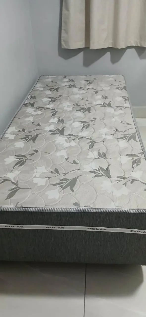 Cama Box semi nova ortopédica 