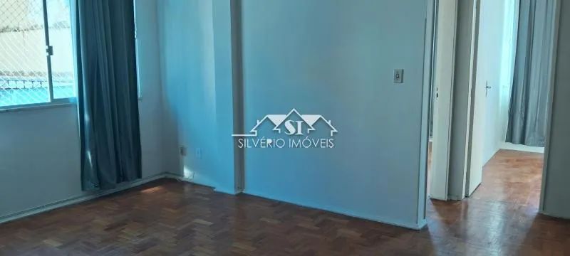 Apartamento- Petrópolis, Centro
