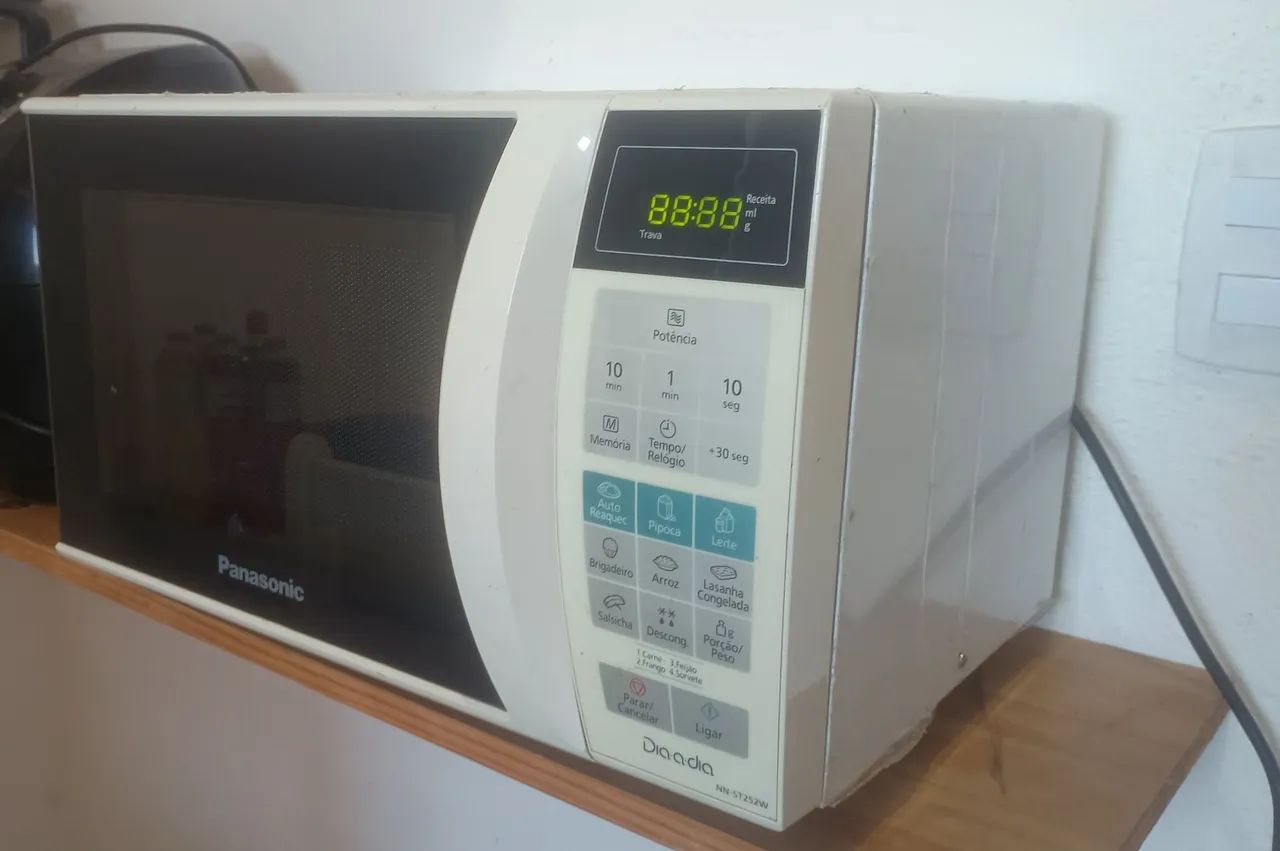 Microondas panasonic 25L 