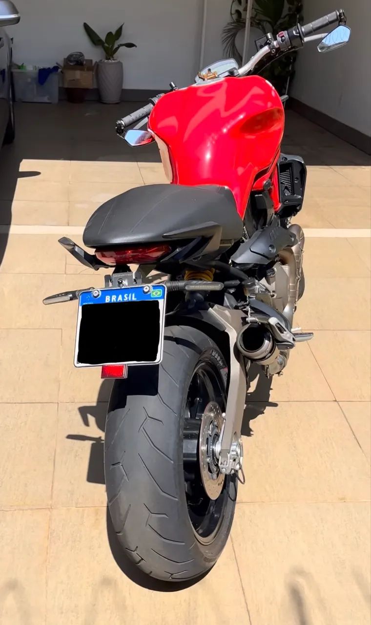 Ducati Monster 821 - Foto 3
