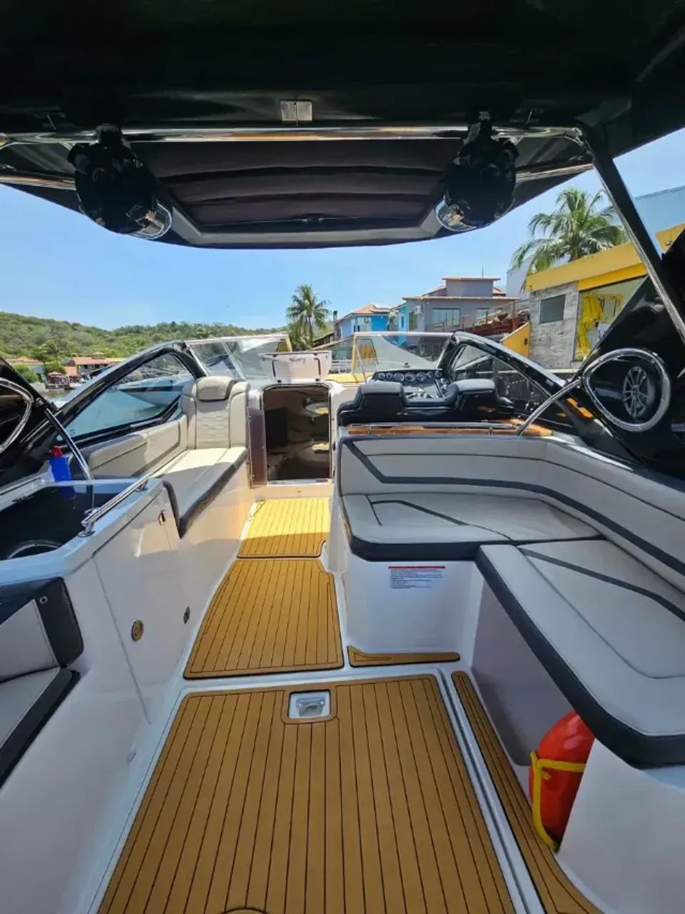 Lancha Focker 333 Gt Motor Mercruiser 4.5 250hp B3 Encalhe - Foto 7