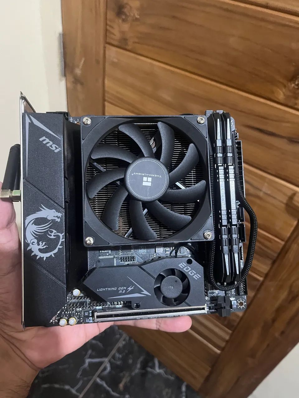 Placa mãe AM4 + memórias DDR4 + Ryzen 5