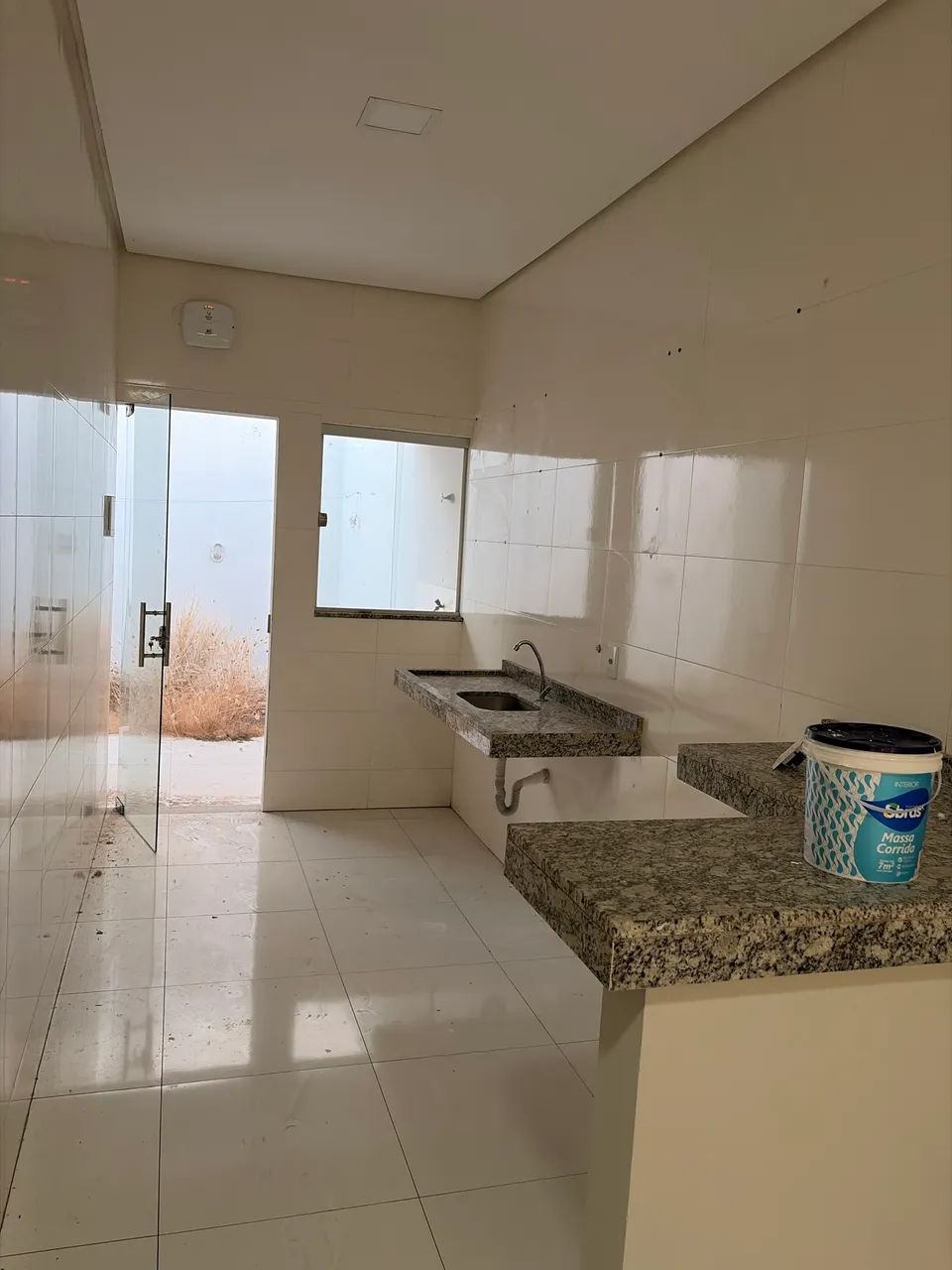 CASA COM EXCELENTE LOCALIZAÇÃO E NOVA PRONTA PRA MORAR.  - Foto 4