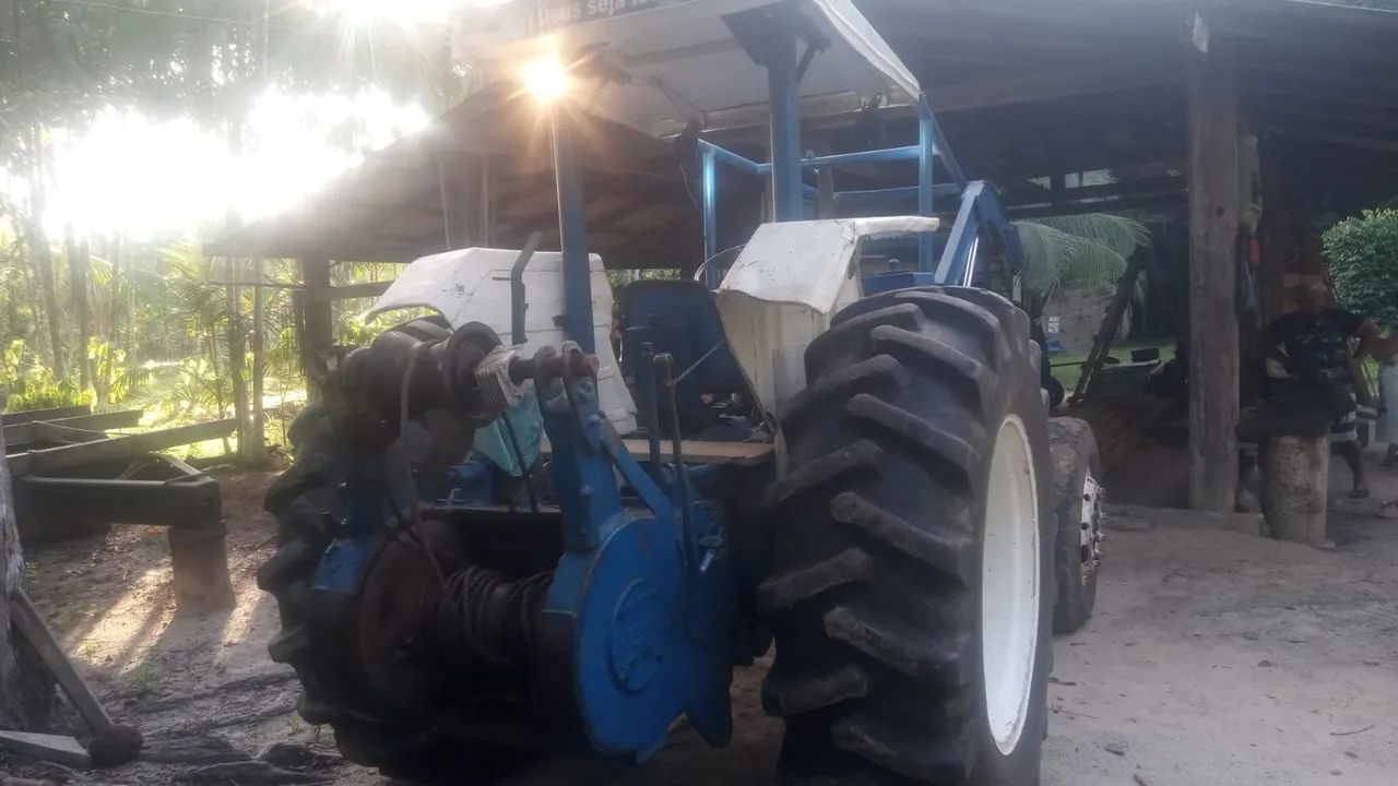 Trator Ford  - Foto 2