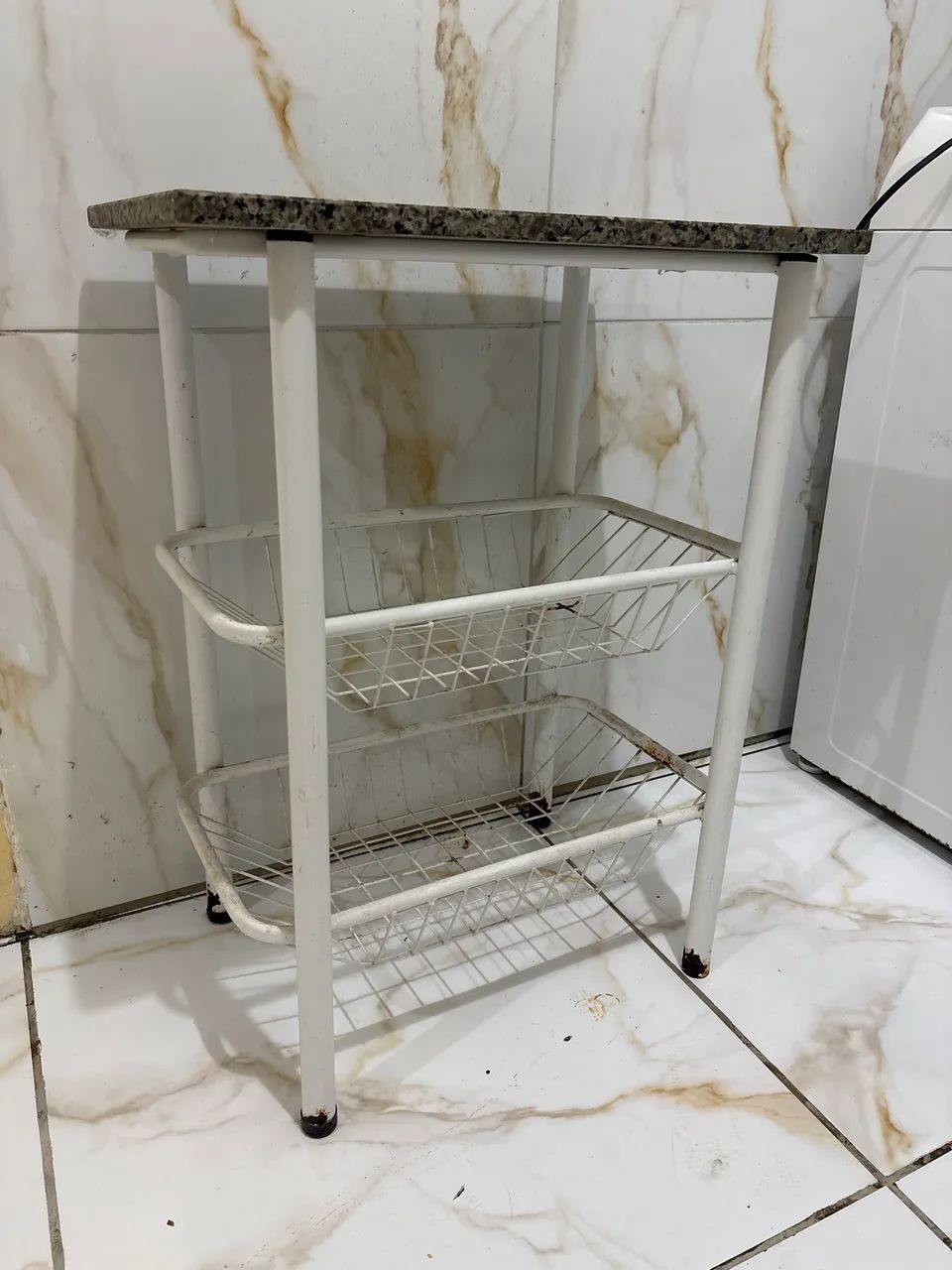Fruteira e mesa multiuso 