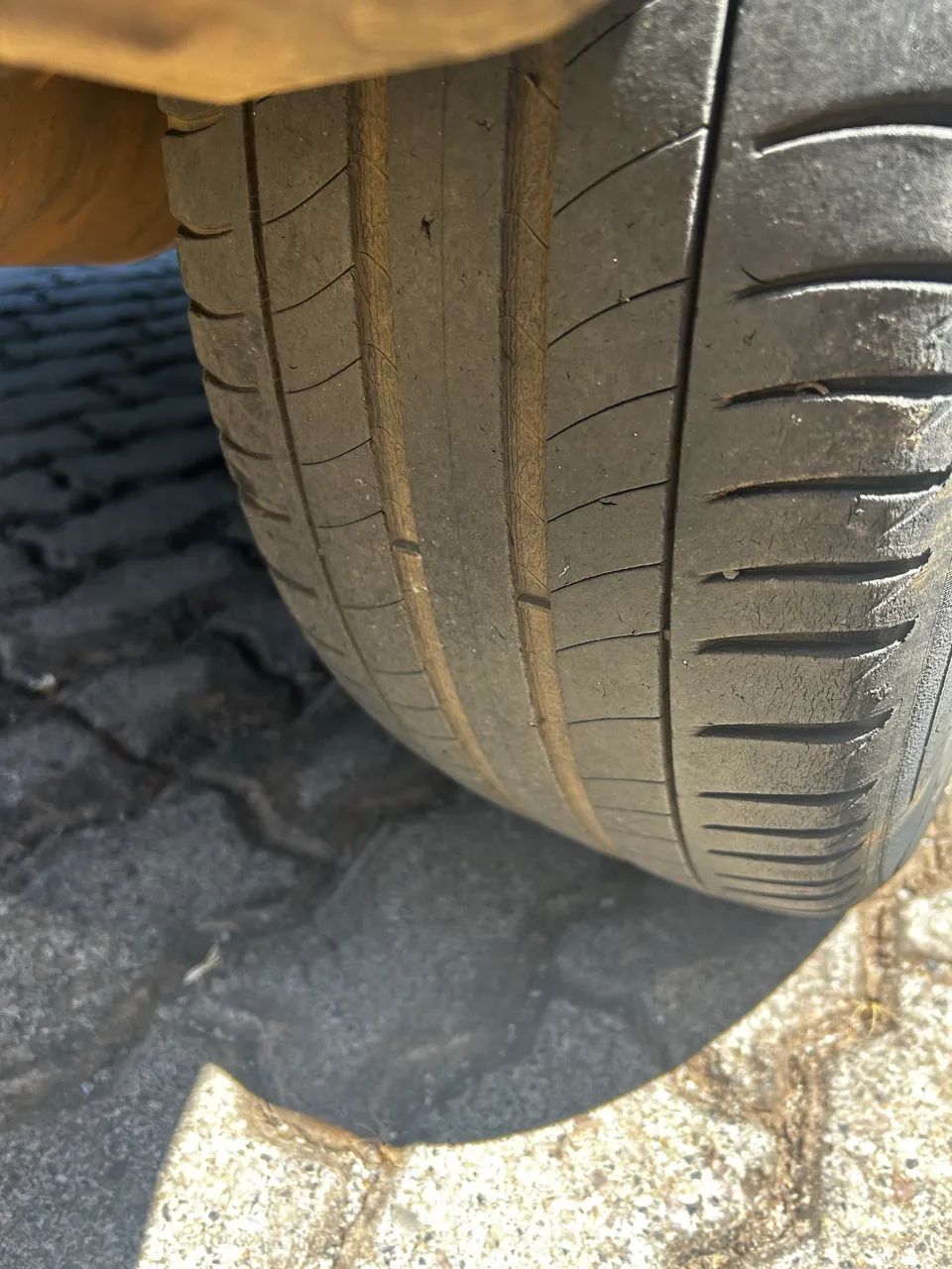 Pneu Michelim 215/55 roda 17 - Foto 5